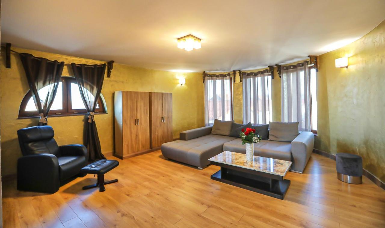 Transilvania Mansion براشوف المظهر الخارجي الصورة